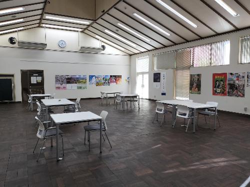 駅ナカラウンジ内観