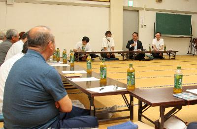 お出かけ市長室の様子1(桑原地区区長会)