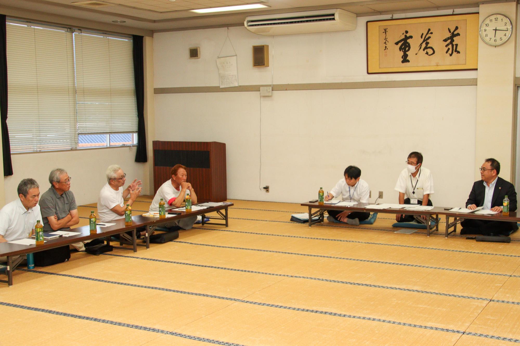 小川市長に区の現状を伝える桑原区長会