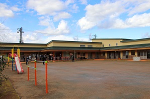 完成したあんずの里保育園の園舎外観