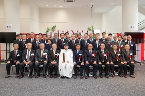 参列者の記念撮影