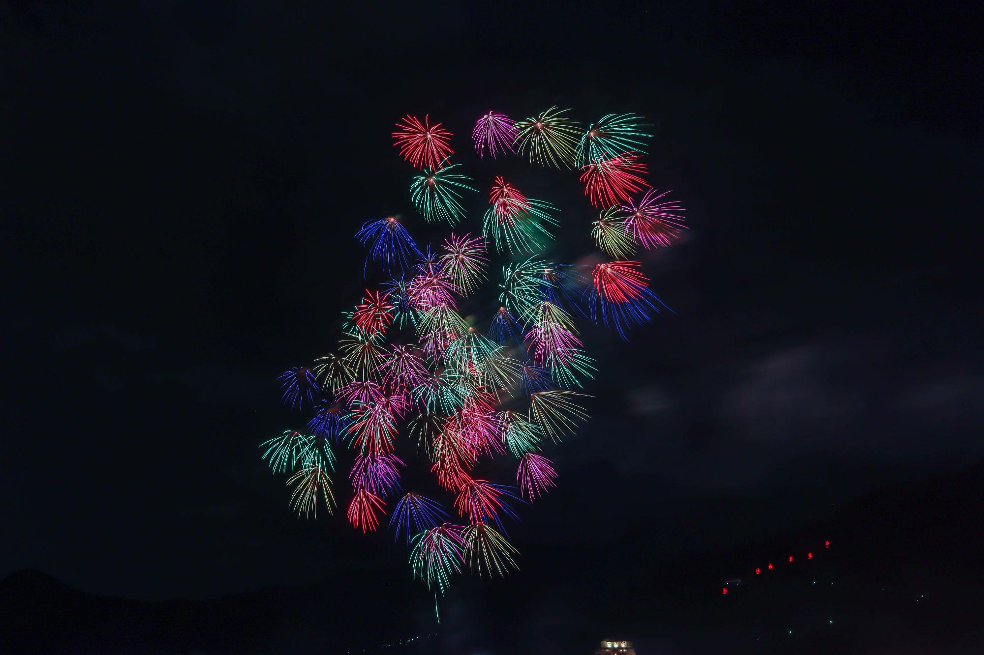 カラフルな打ち上げ花火