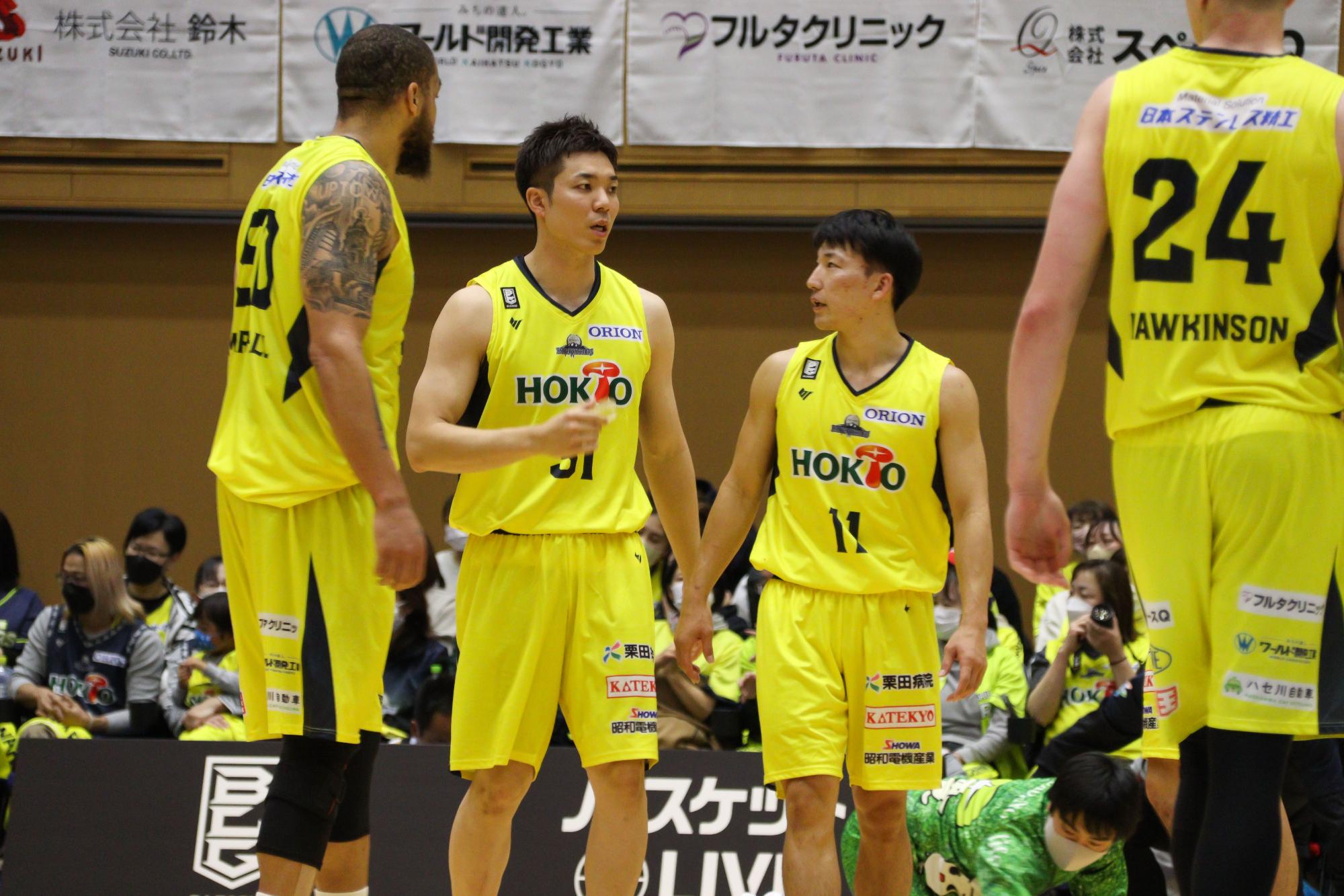 左からマーシャル選手、三ツ井選手、熊谷選手、ジョシュ選手