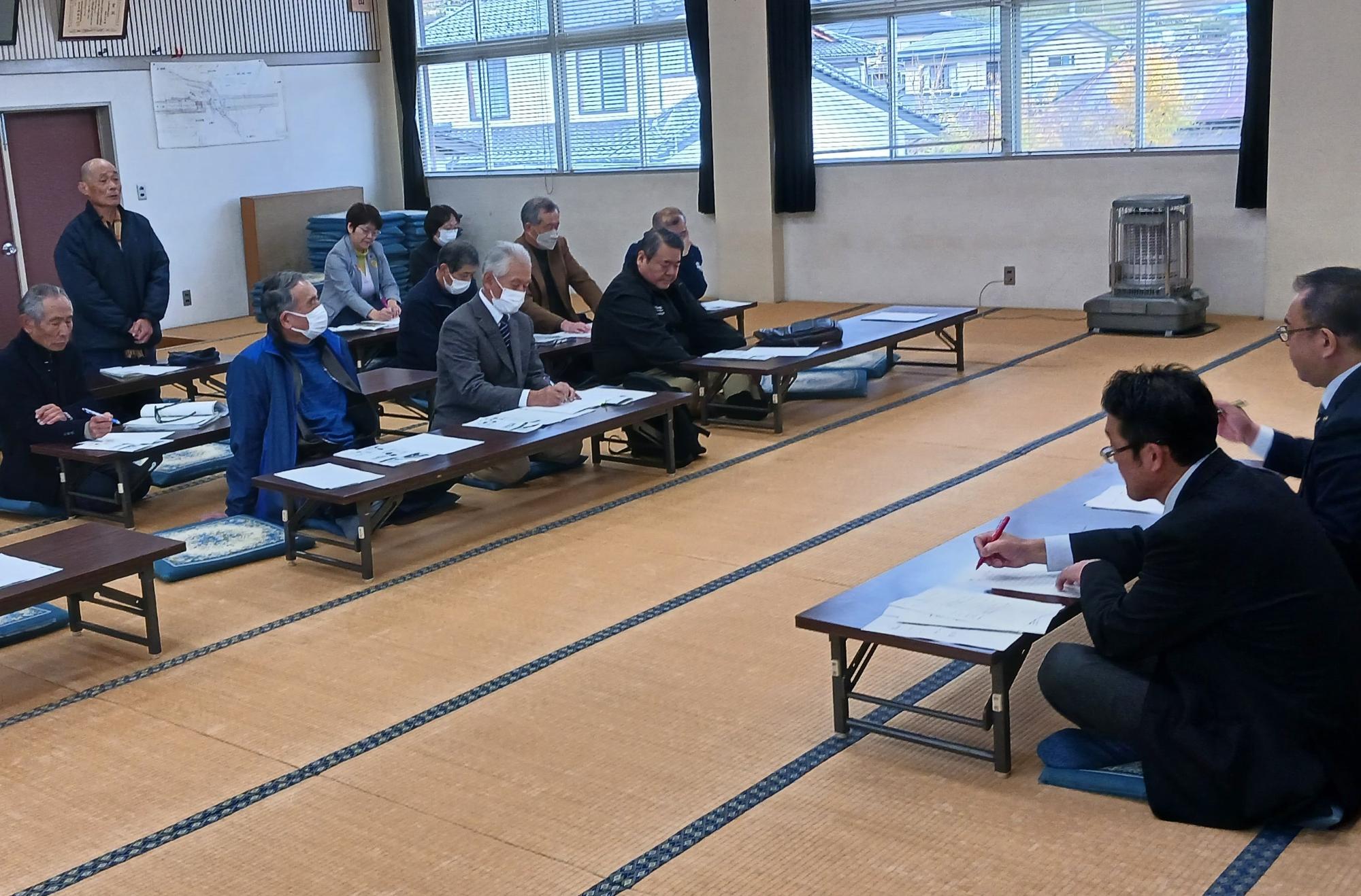 桑原公民館で開催された市長と語ろうお出かけシェアトークの様子