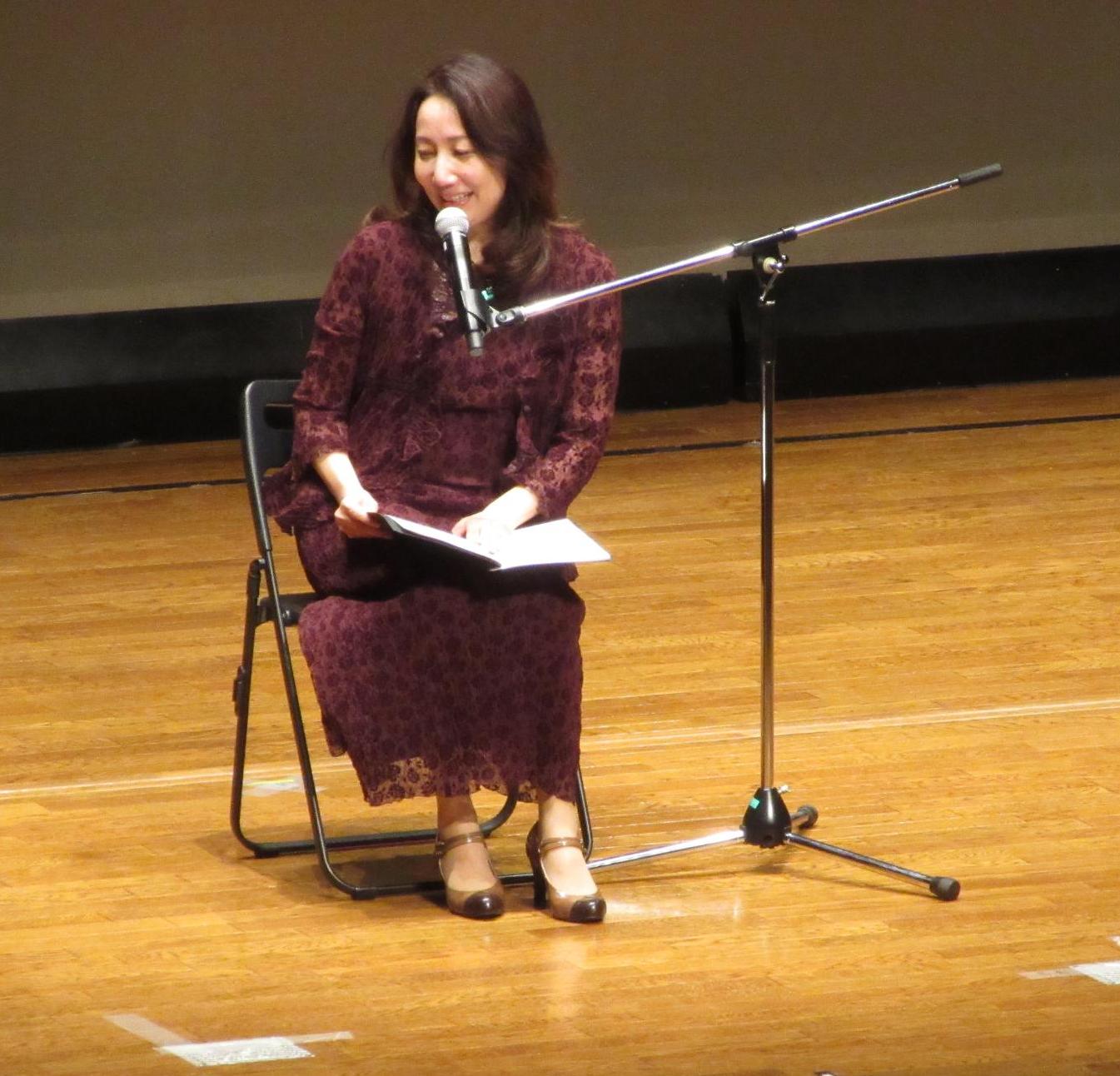 佐久間レイさんの講演の様子