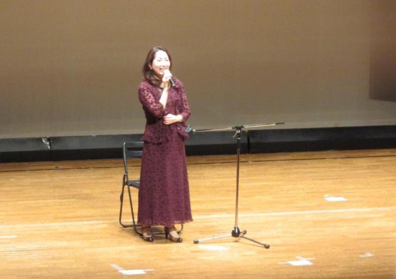 佐久間レイさんの講演の様子