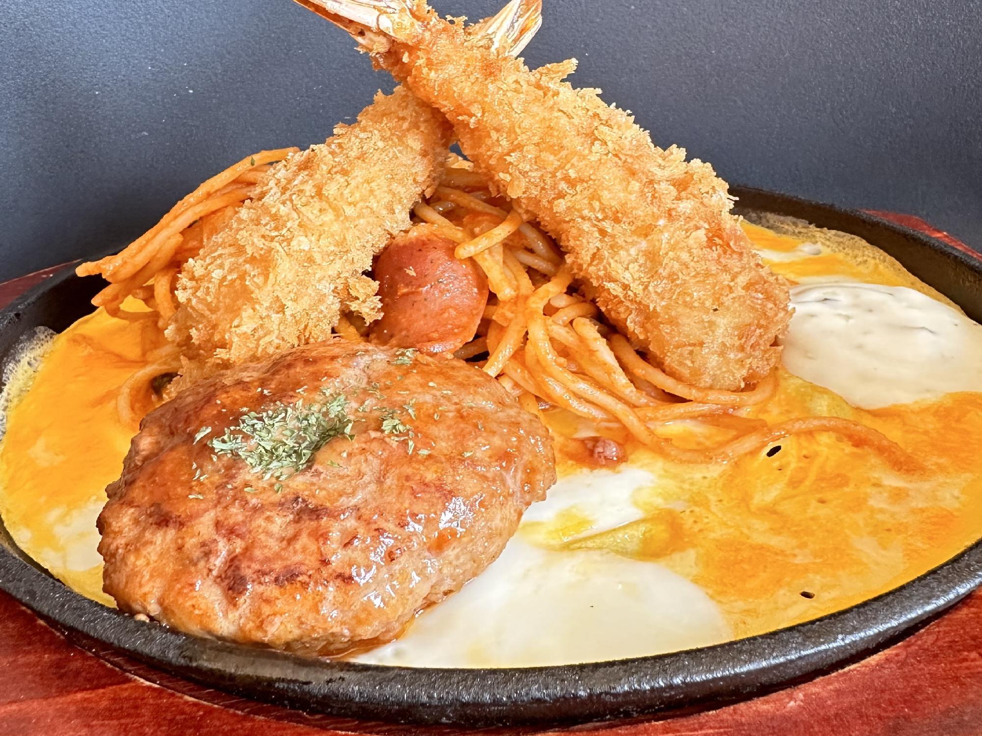 名古屋名物鉄板イタリアンの画像