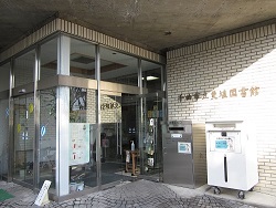 更埴図書館、玄関の画像