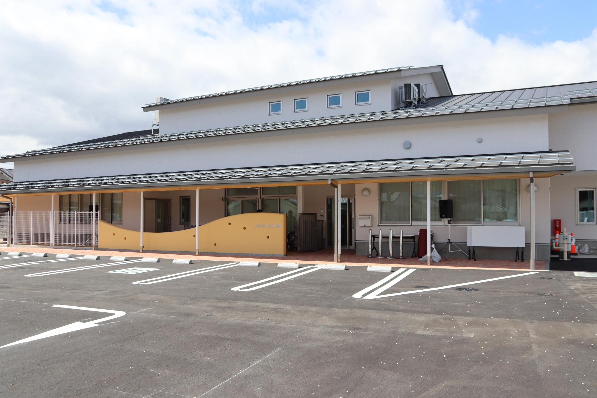 屋代保育園新園舎の外観