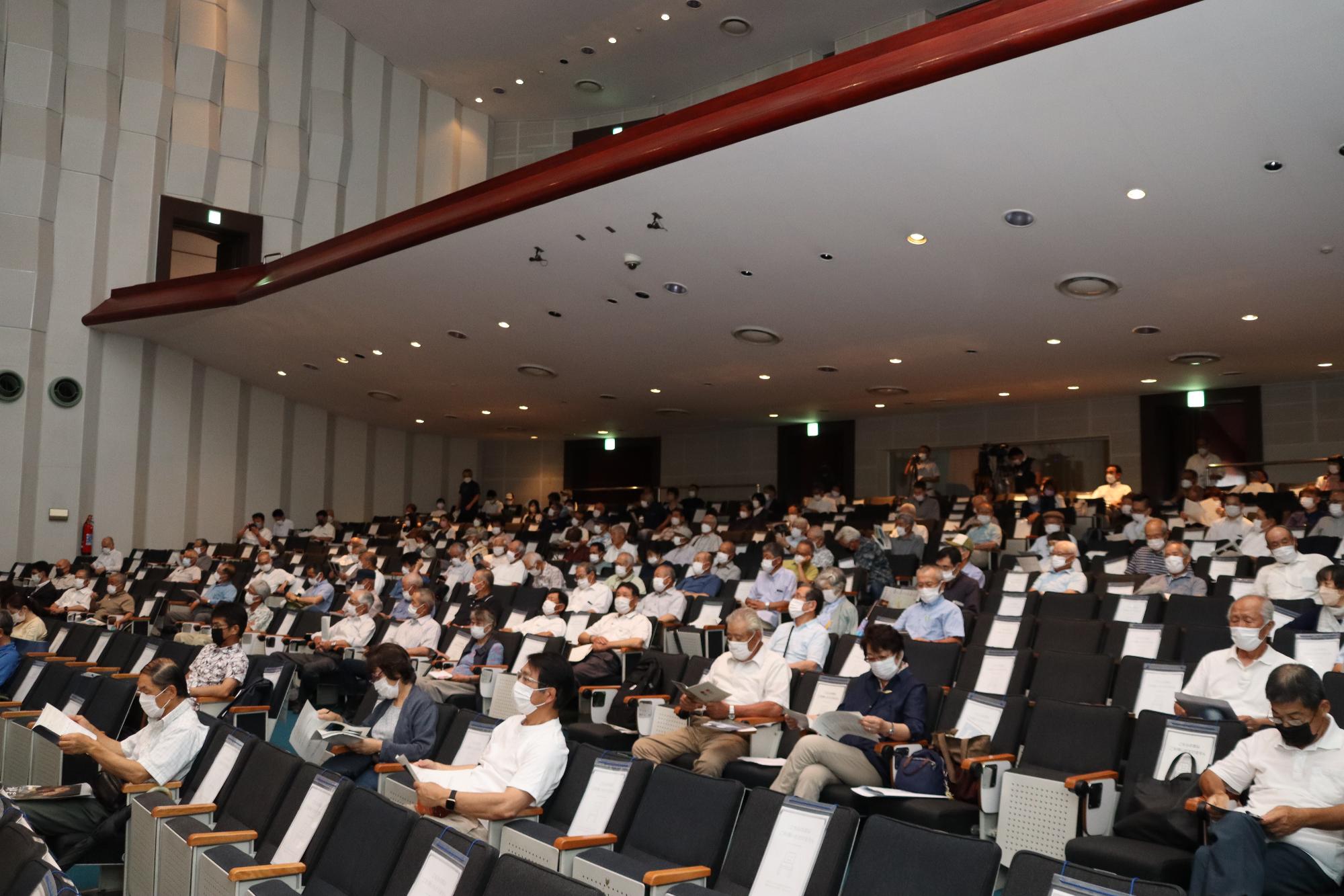 講演会 会場の客席のようす