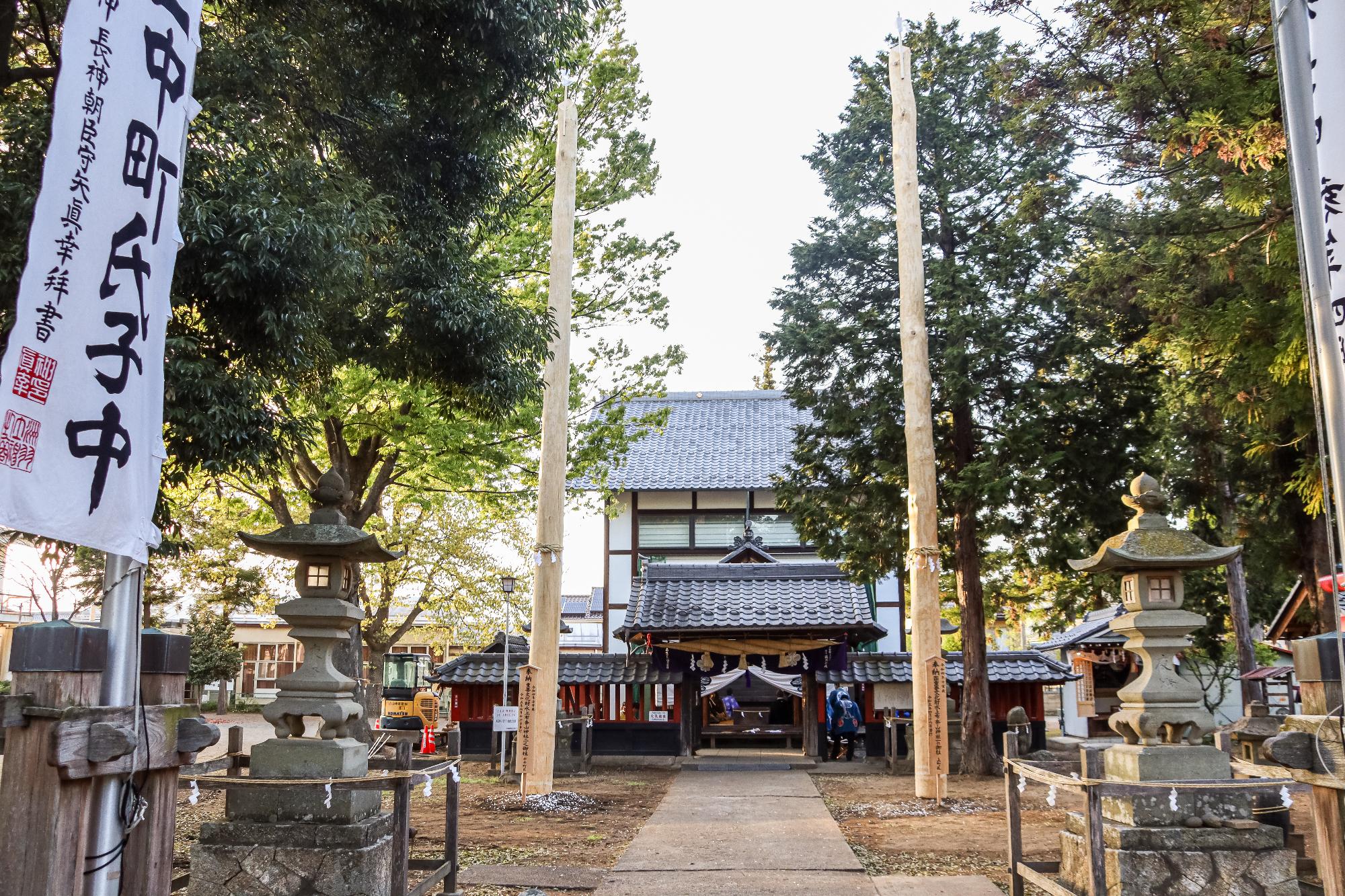 建立された御柱