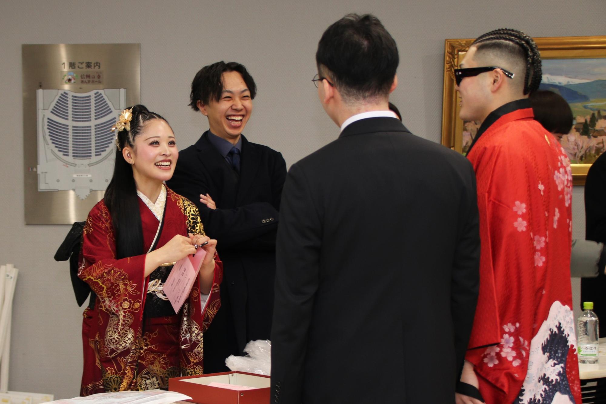 成人式受付の様子